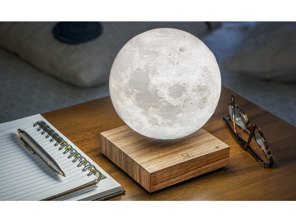Lampa "Moon", ořech