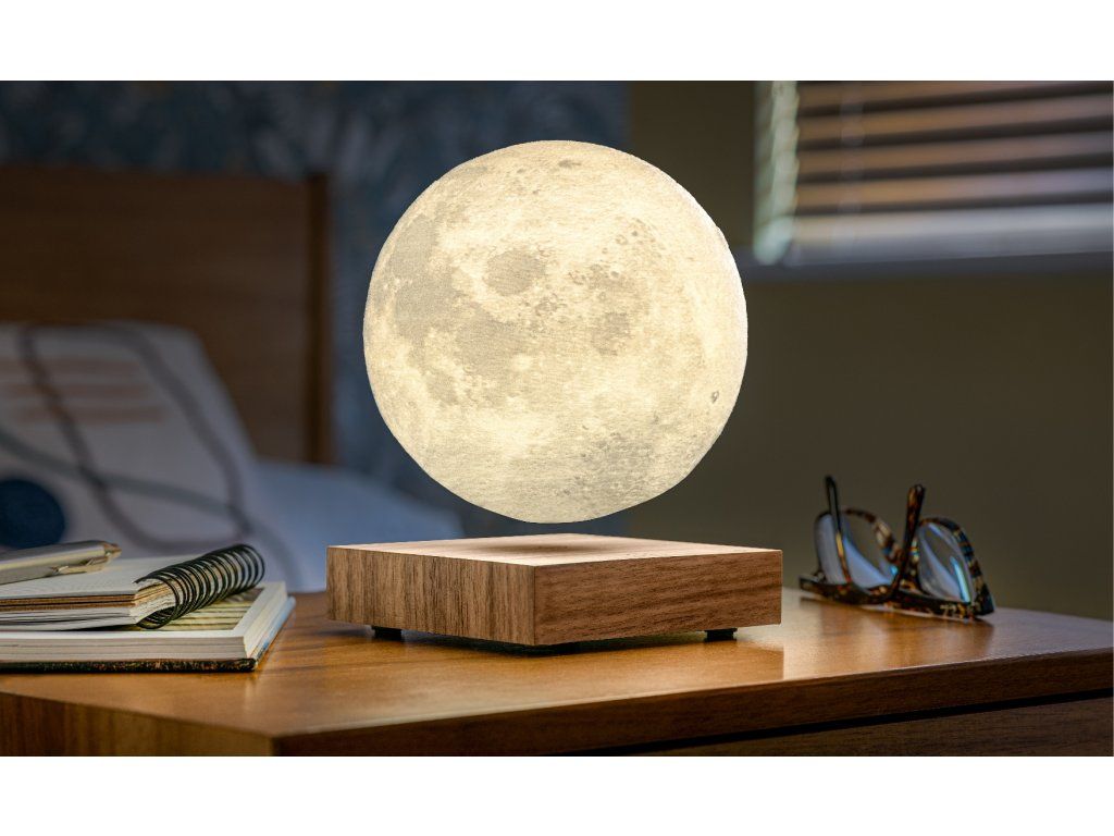 Lampa "Moon", ořech