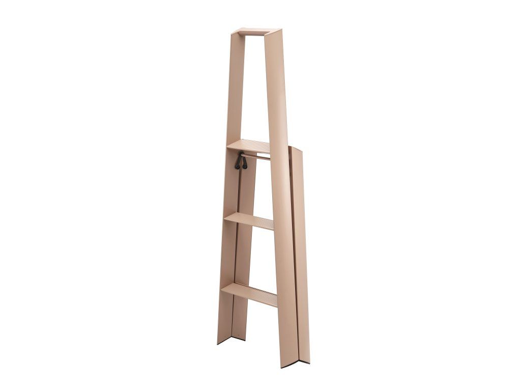 Schůdky velké, broskvově hnědé