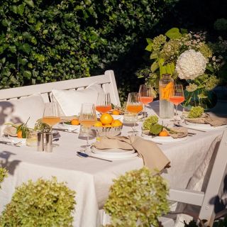 Vychutnejte si letní večery naplno – s elegantními skleničkami od LSA International či Georg Jensen, které dodají každému...