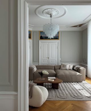 Oblíbená modulární sestava Cosima s látkou Monza bouclé. Jedná se o velmi příjemnou látku, hebkou na dotek, ale přitom...